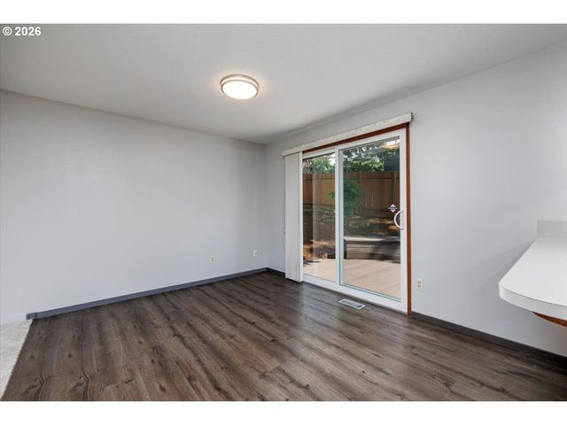 16910 Se LAUGARDIA Way, Milwaukie, OR 97267