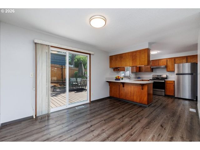 16910 Se LAUGARDIA Way, Milwaukie, OR 97267