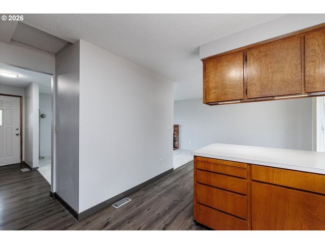 16910 Se LAUGARDIA Way, Milwaukie, OR 97267
