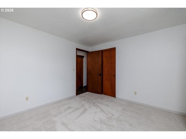 16910 Se LAUGARDIA Way, Milwaukie, OR 97267
