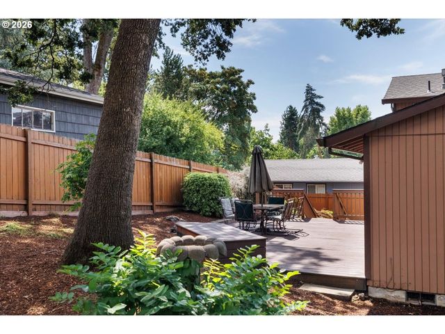 16910 Se LAUGARDIA Way, Milwaukie, OR 97267