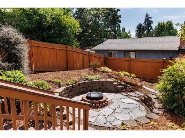 16910 Se LAUGARDIA Way, Milwaukie, OR 97267