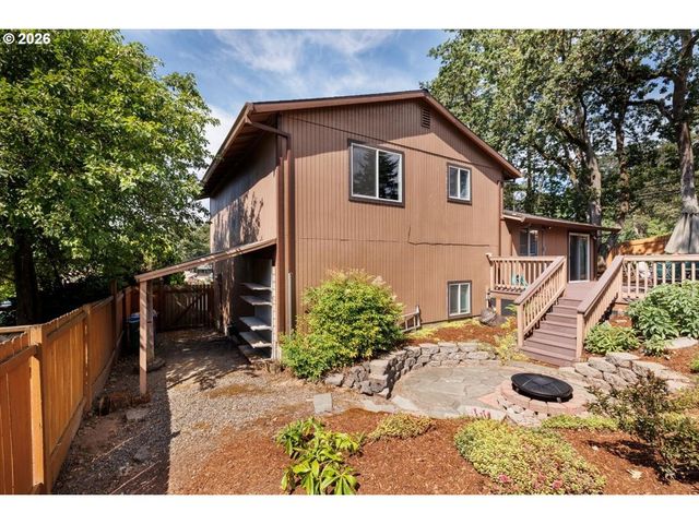 16910 Se LAUGARDIA Way, Milwaukie, OR 97267