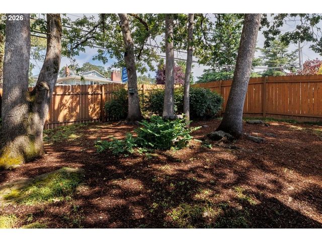 16910 Se LAUGARDIA Way, Milwaukie, OR 97267