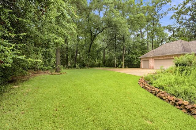 10307 Autumn Run Lane, Conroe, TX 77304