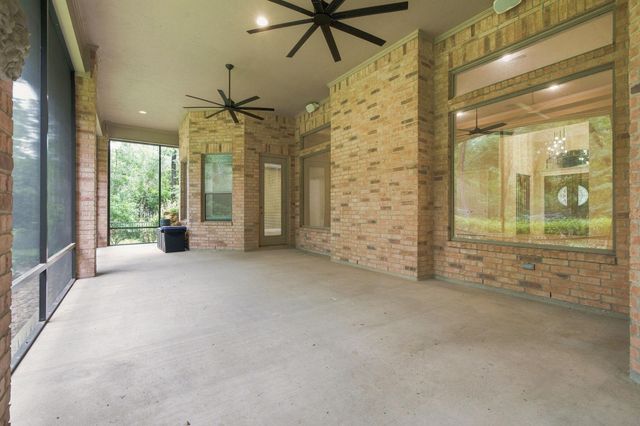 10307 Autumn Run Lane, Conroe, TX 77304