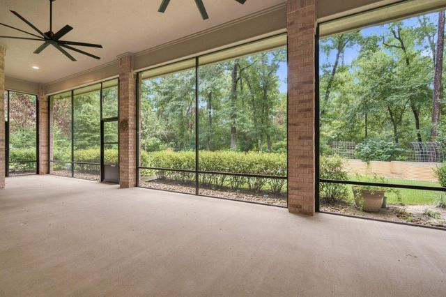 10307 Autumn Run Lane, Conroe, TX 77304