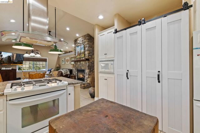 10177 Pulpit Rock Road, Jamestown, CA 95327