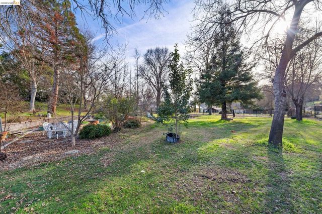 10177 Pulpit Rock Road, Jamestown, CA 95327