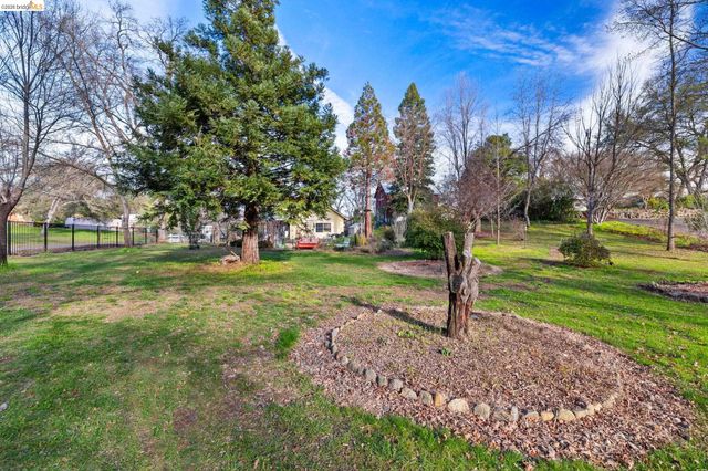 10177 Pulpit Rock Road, Jamestown, CA 95327