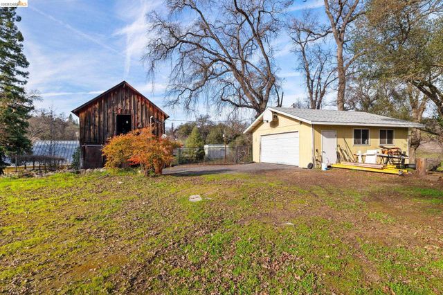 10177 Pulpit Rock Road, Jamestown, CA 95327