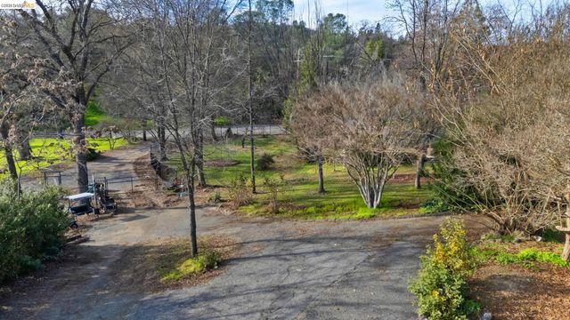 10177 Pulpit Rock Road, Jamestown, CA 95327