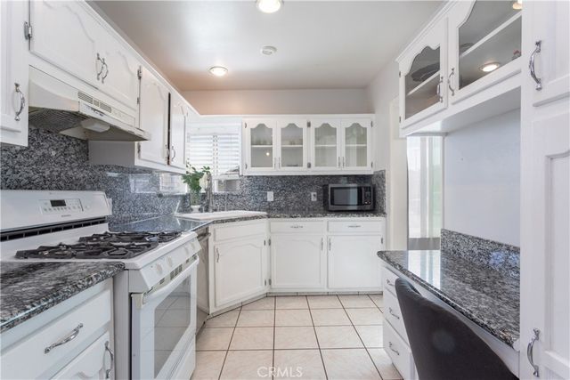 18507 Horst, Artesia, CA 90701