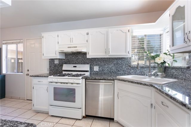 18507 Horst, Artesia, CA 90701