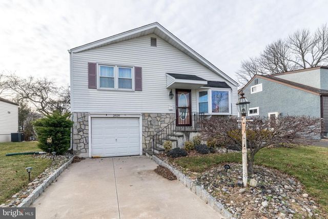 2828 GALLOWAY AVE, Abington, PA 19001