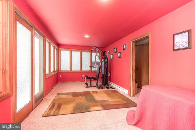 2828 GALLOWAY AVE, Abington, PA 19001