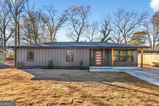 2720 Ivanhoe Lane SE, Smyrna, GA 30082