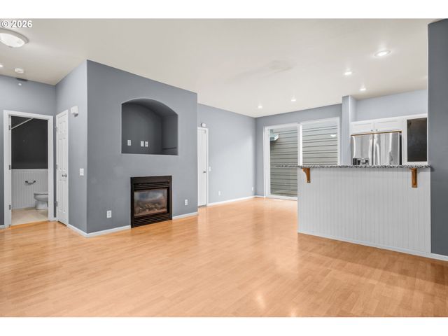 5268 WALES Dr, Eugene, OR 97402