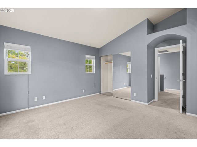 5268 WALES Dr, Eugene, OR 97402