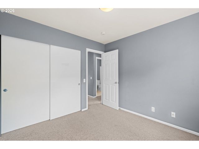5268 WALES Dr, Eugene, OR 97402