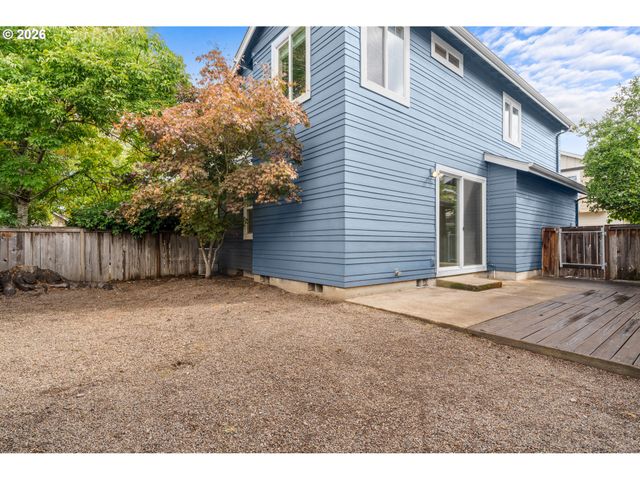 5268 WALES Dr, Eugene, OR 97402