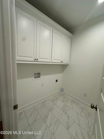 465 Aurora Circle, Canton, MS 39046