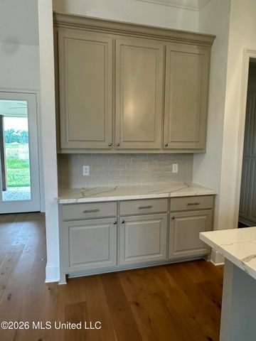 465 Aurora Circle, Canton, MS 39046