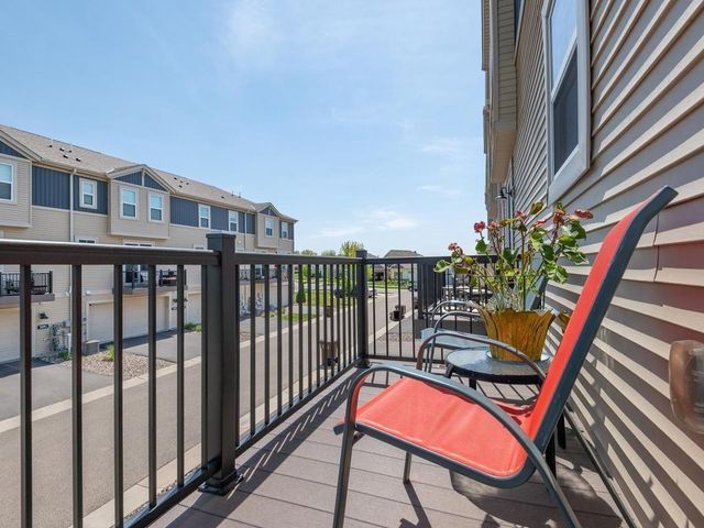 7690 77th Way, Victoria, MN 55386