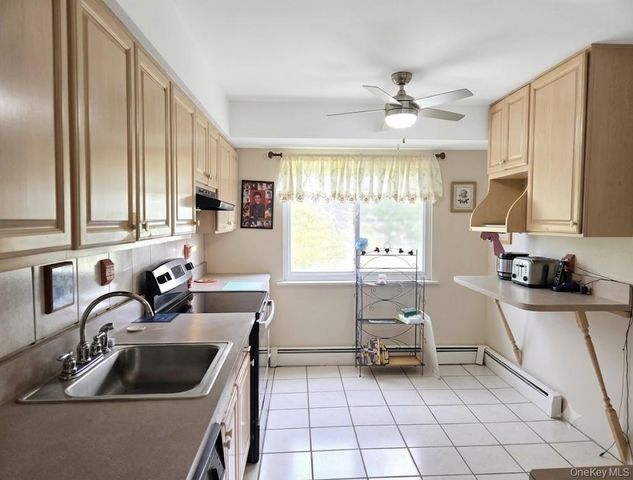 89 Woodycrest Drive, Farmingville, NY 11738