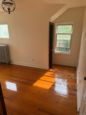 149 W Kingsbridge Road 3, Mount Vernon, NY 10550