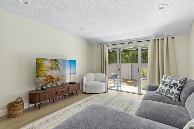 894 JONATHAN WAY 3B, Altamonte Springs, FL 32701