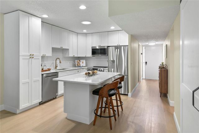 894 JONATHAN WAY 3B, Altamonte Springs, FL 32701
