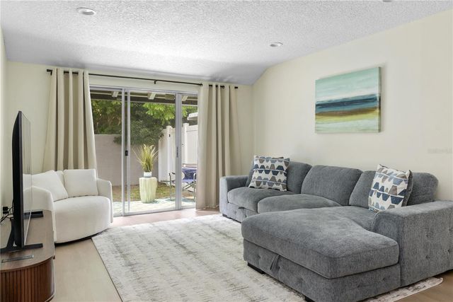 894 JONATHAN WAY 3B, Altamonte Springs, FL 32701