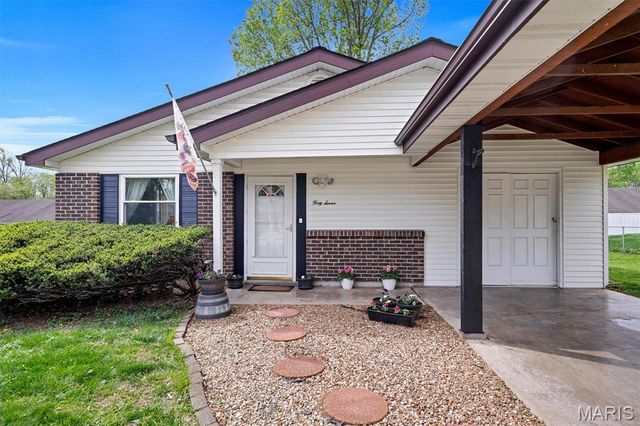 47 Southwinds Drive, St Peters, MO 63376