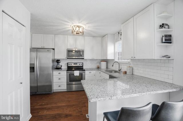 7800 TITAN CT, Pasadena, MD 21122