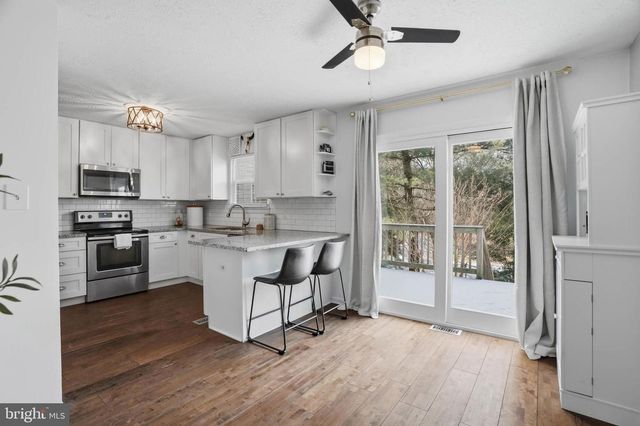 7800 TITAN CT, Pasadena, MD 21122