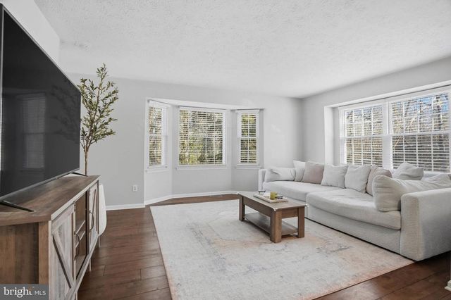 7800 TITAN CT, Pasadena, MD 21122