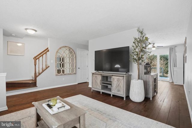 7800 TITAN CT, Pasadena, MD 21122