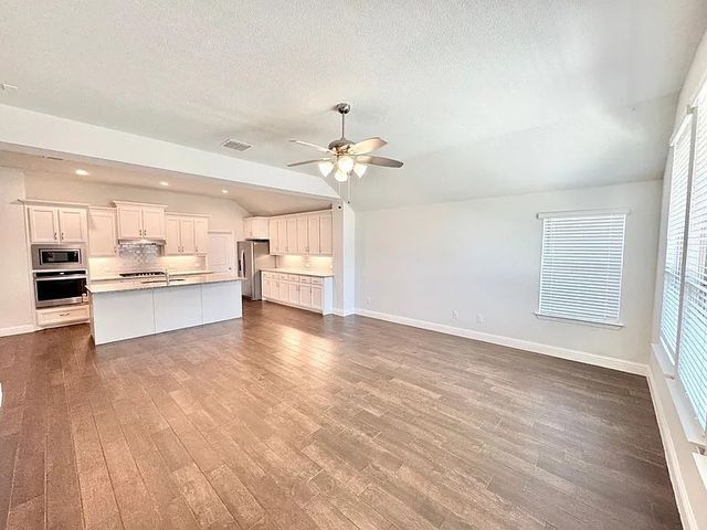 429 Cooper Street, Argyle, TX 76226