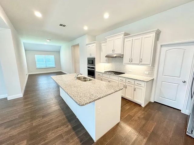 429 Cooper Street, Argyle, TX 76226