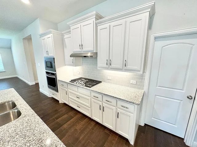 429 Cooper Street, Argyle, TX 76226