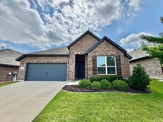 429 Cooper Street, Argyle, TX 76226