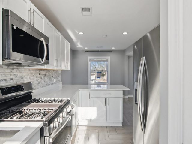 4208 Oak Street, Bellwood, IL 60104