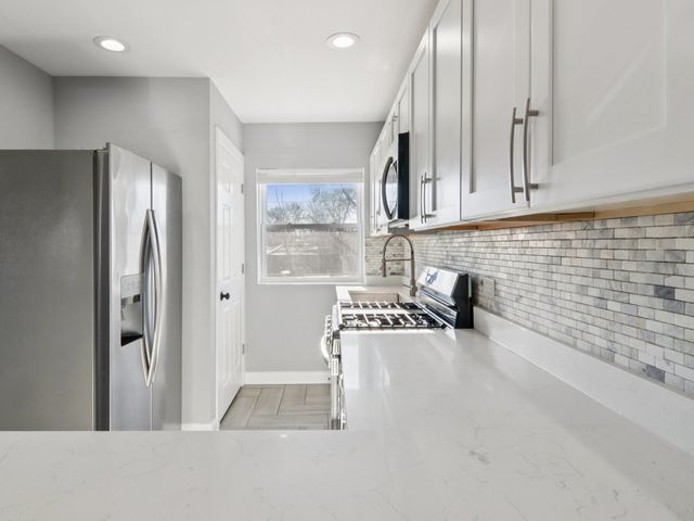 4208 Oak Street, Bellwood, IL 60104