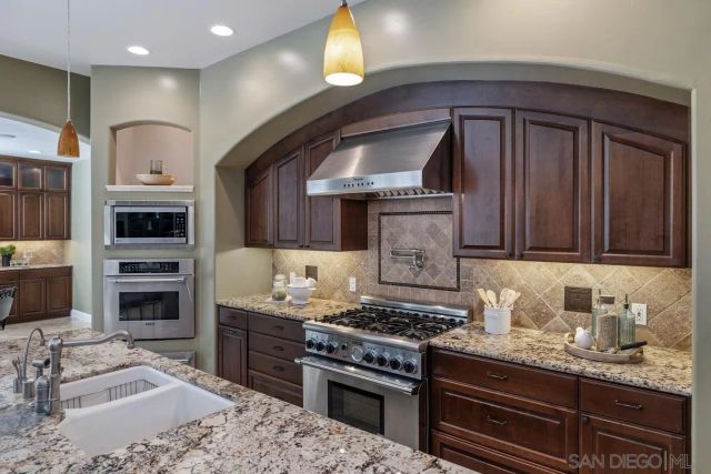 4495 Cather Ave, San Diego, CA 92122