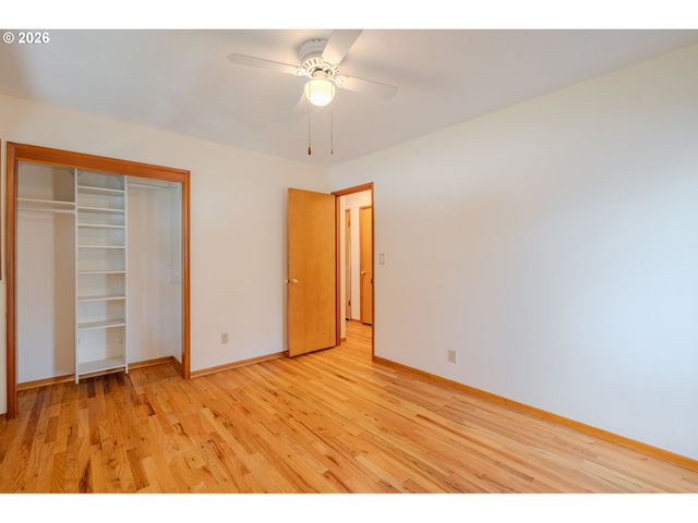 5026 Se INSLEY St, Portland, OR 97206