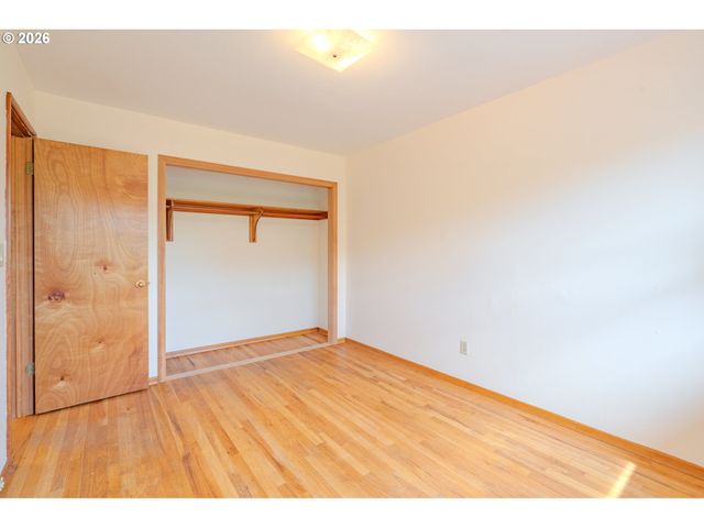 5026 Se INSLEY St, Portland, OR 97206