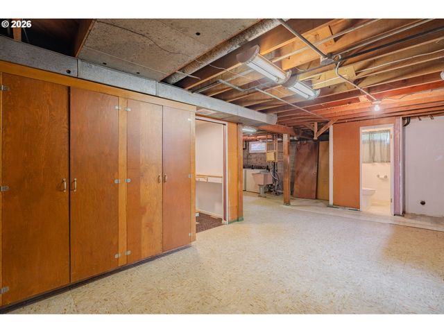 5026 Se INSLEY St, Portland, OR 97206