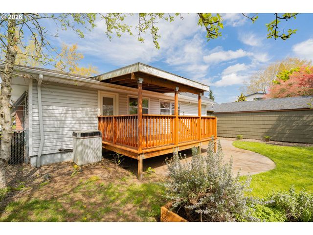 5026 Se INSLEY St, Portland, OR 97206