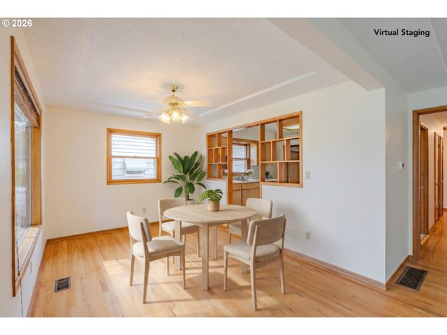 5026 Se INSLEY St, Portland, OR 97206